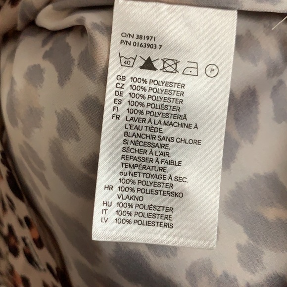Cheetah Print Faux Silk Blouse - Picture 4 of 4